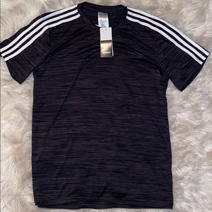 NWT Small Men’s Adidas tshirt